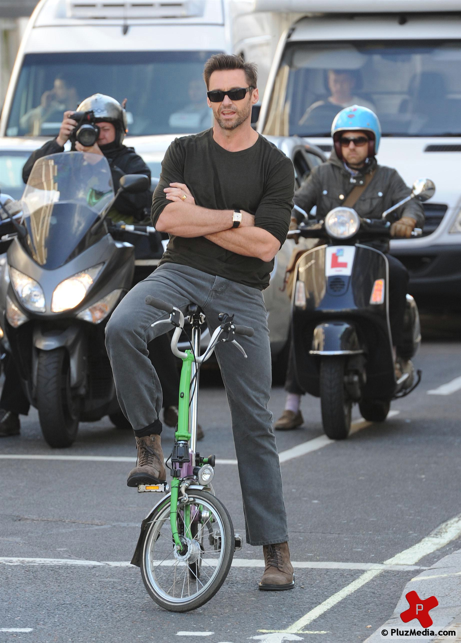 Hugh Jackman leaves the Radio 1 studios Photos | Picture 75441